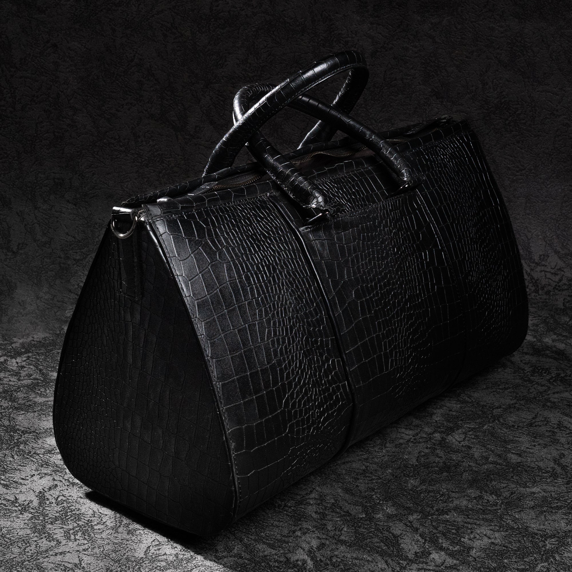 Knight Duffle – Croc Black | Premium Travel & Lifestyle Bag