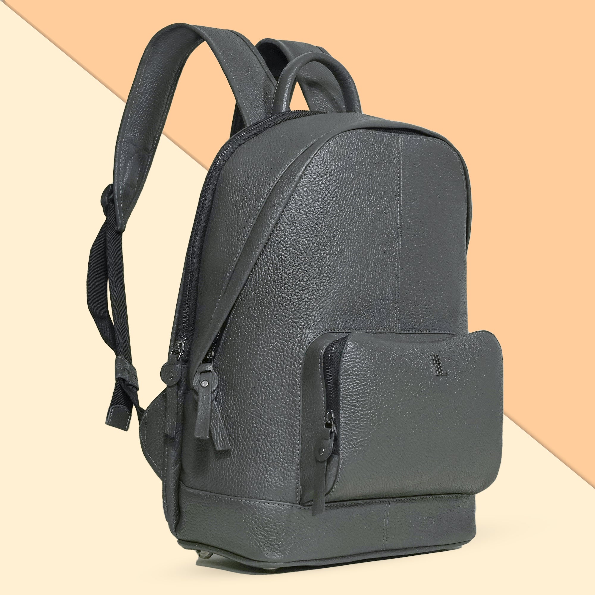 Noir Trek – Pebbled Black | Premium Travel & Lifestyle Bag