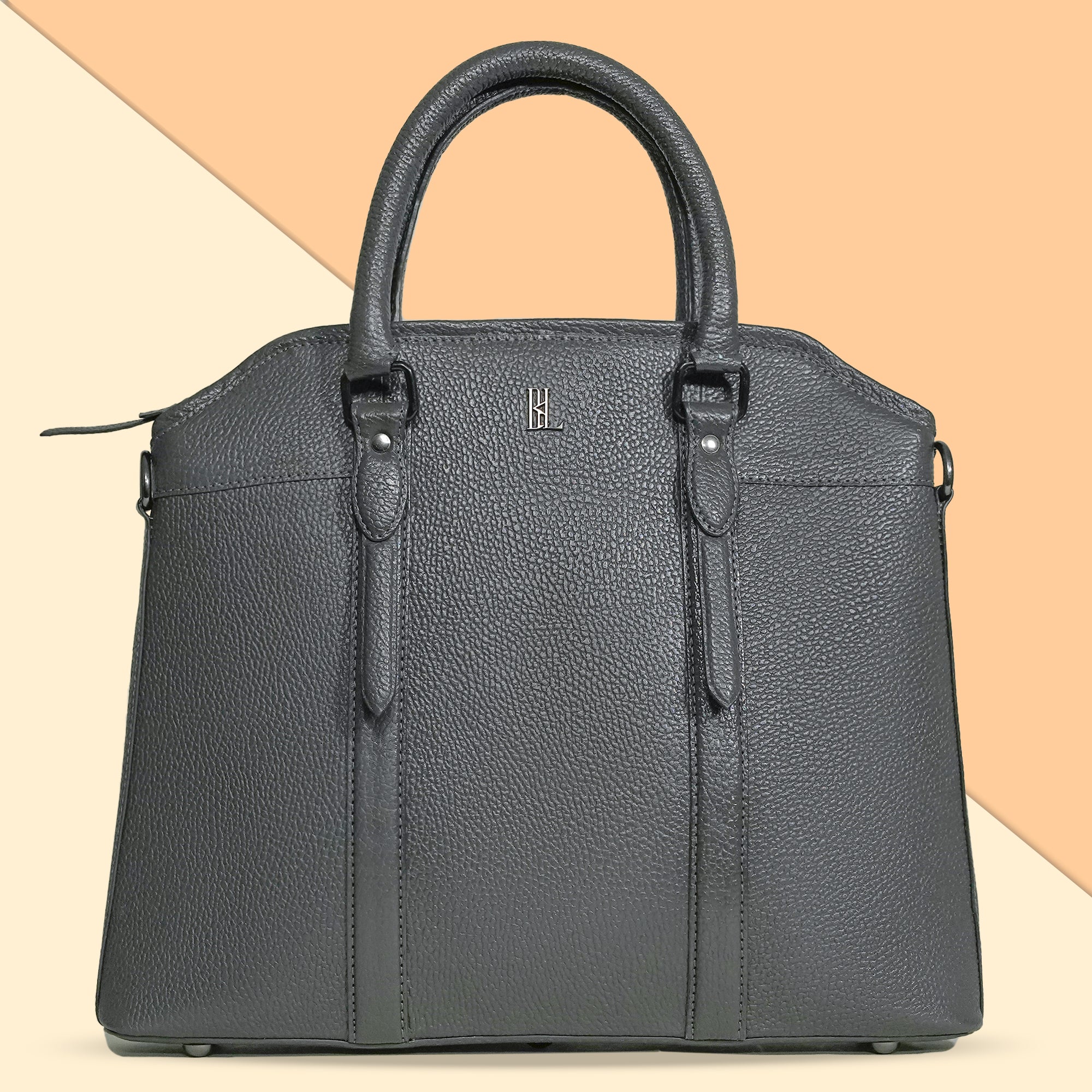 Eva Handbag – Pebbled Black | Premium Travel & Lifestyle Bag